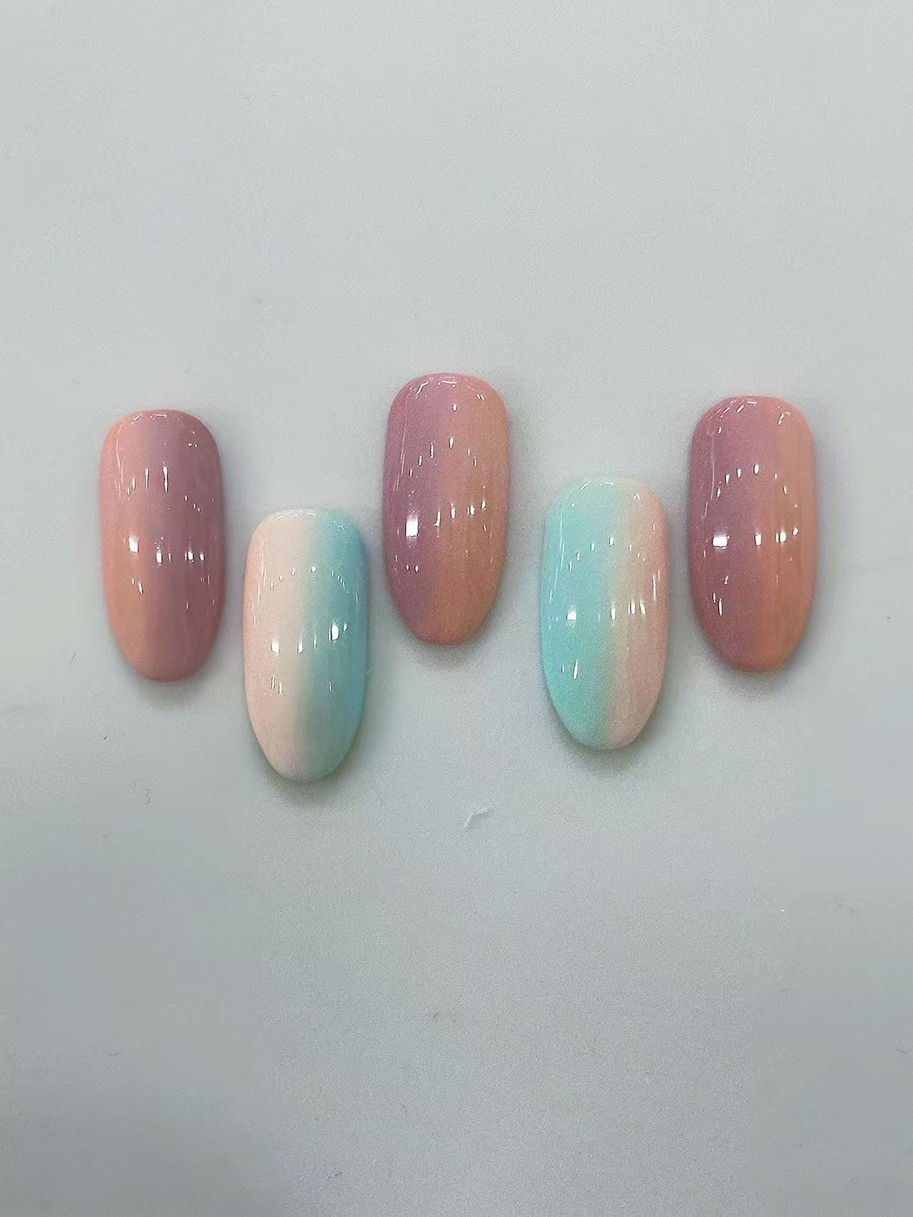 Mint Pink Purple Gradient Round Press On Nails - handmade custom press-on nails detail gallery photo