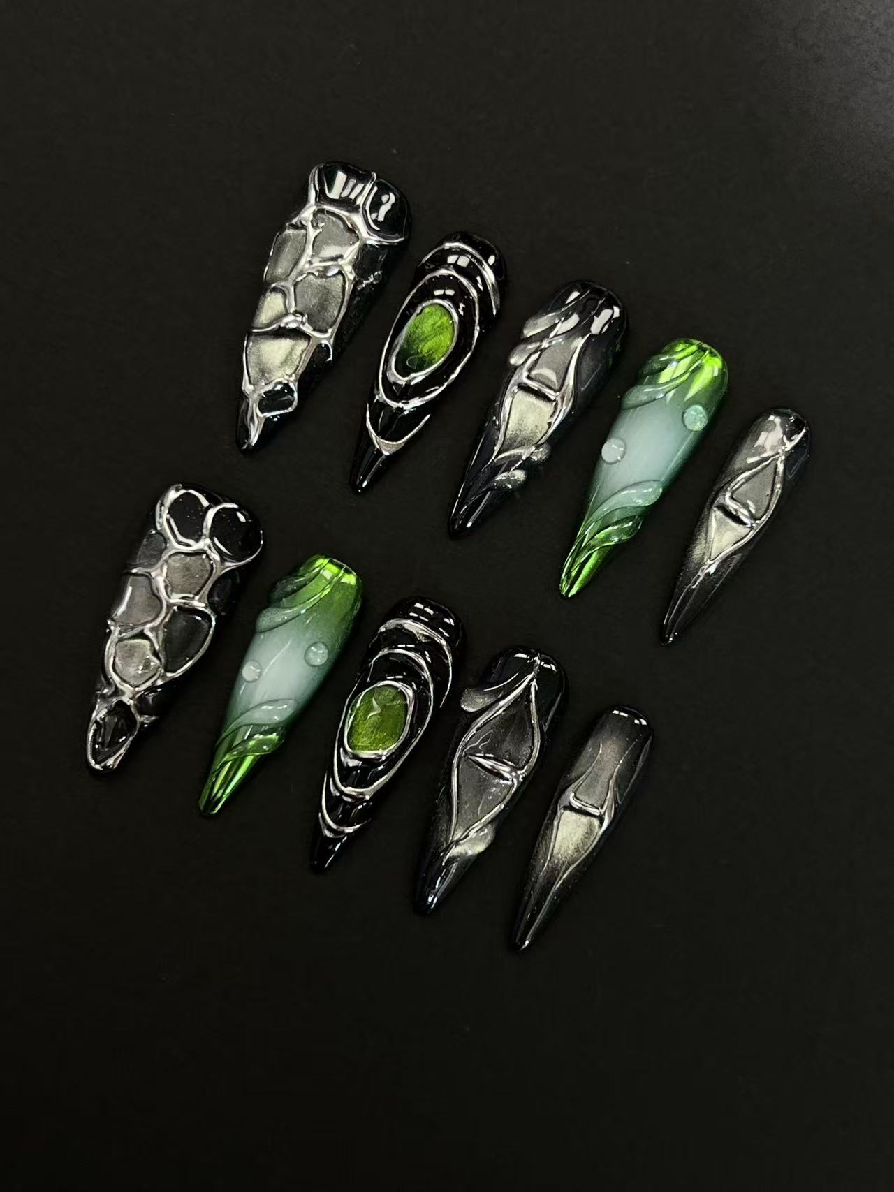 Poison Emerald Silver Metal Texture Long Stiletto Press On Nails