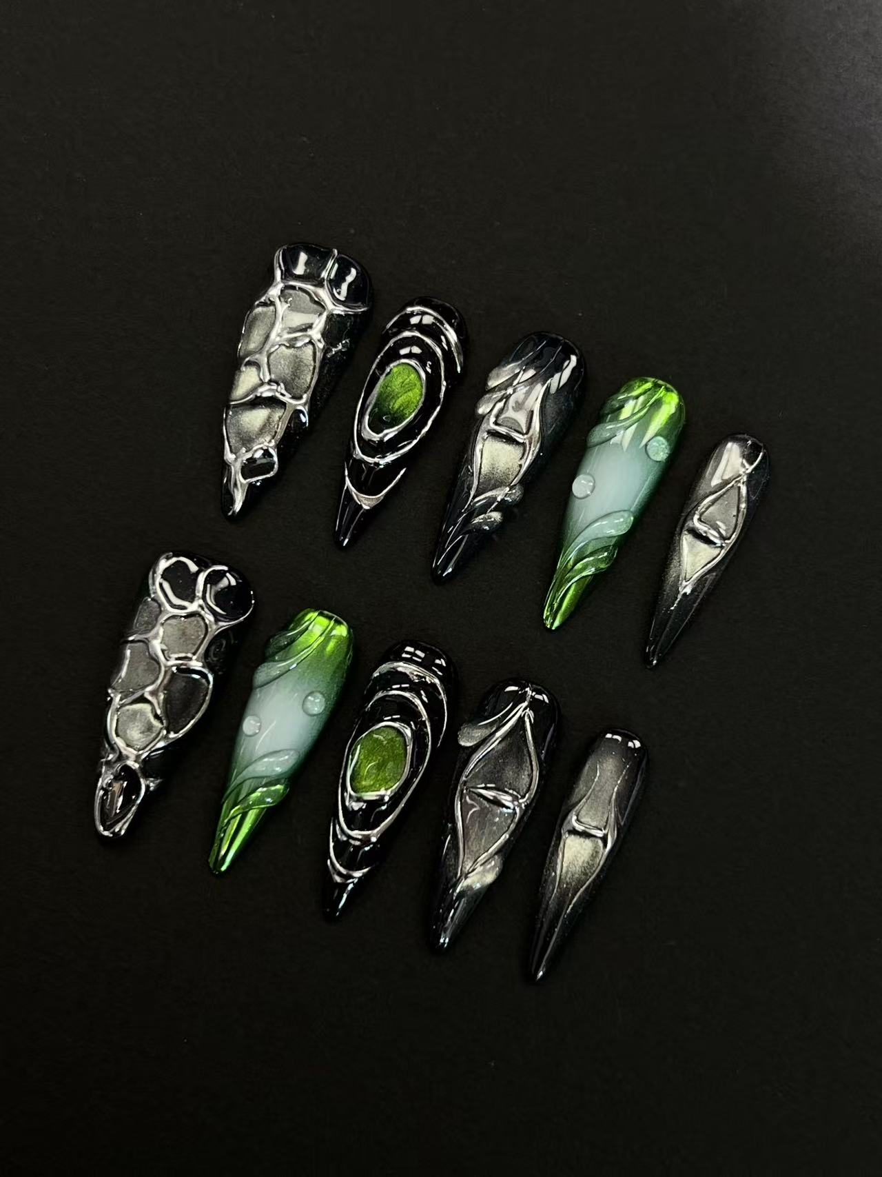 Poison Emerald Silver Metal Texture Long Stiletto Press On Nails - Image 2