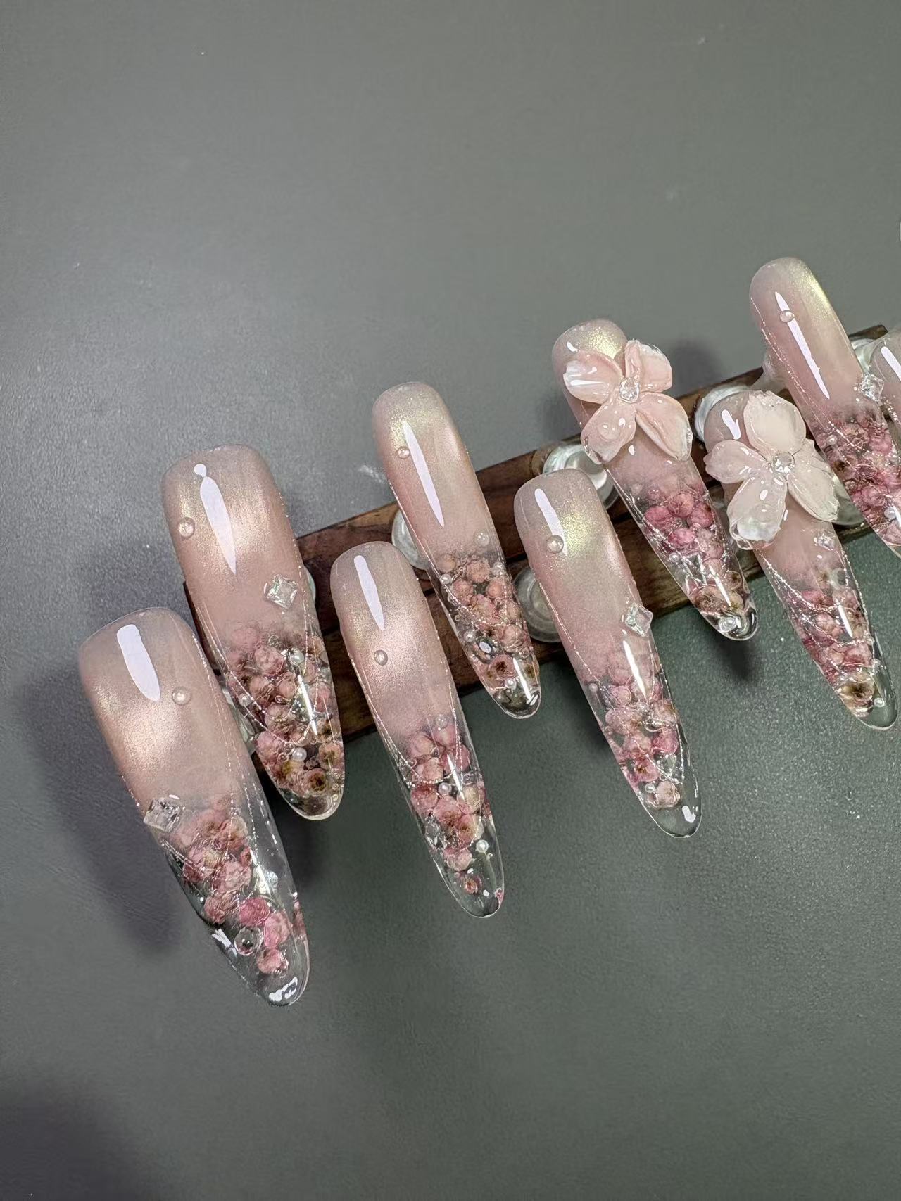 Nude Shimmer Dried Flower 3D Floral Long Stiletto Press On Nails - handmade custom press-on nails detail gallery photo