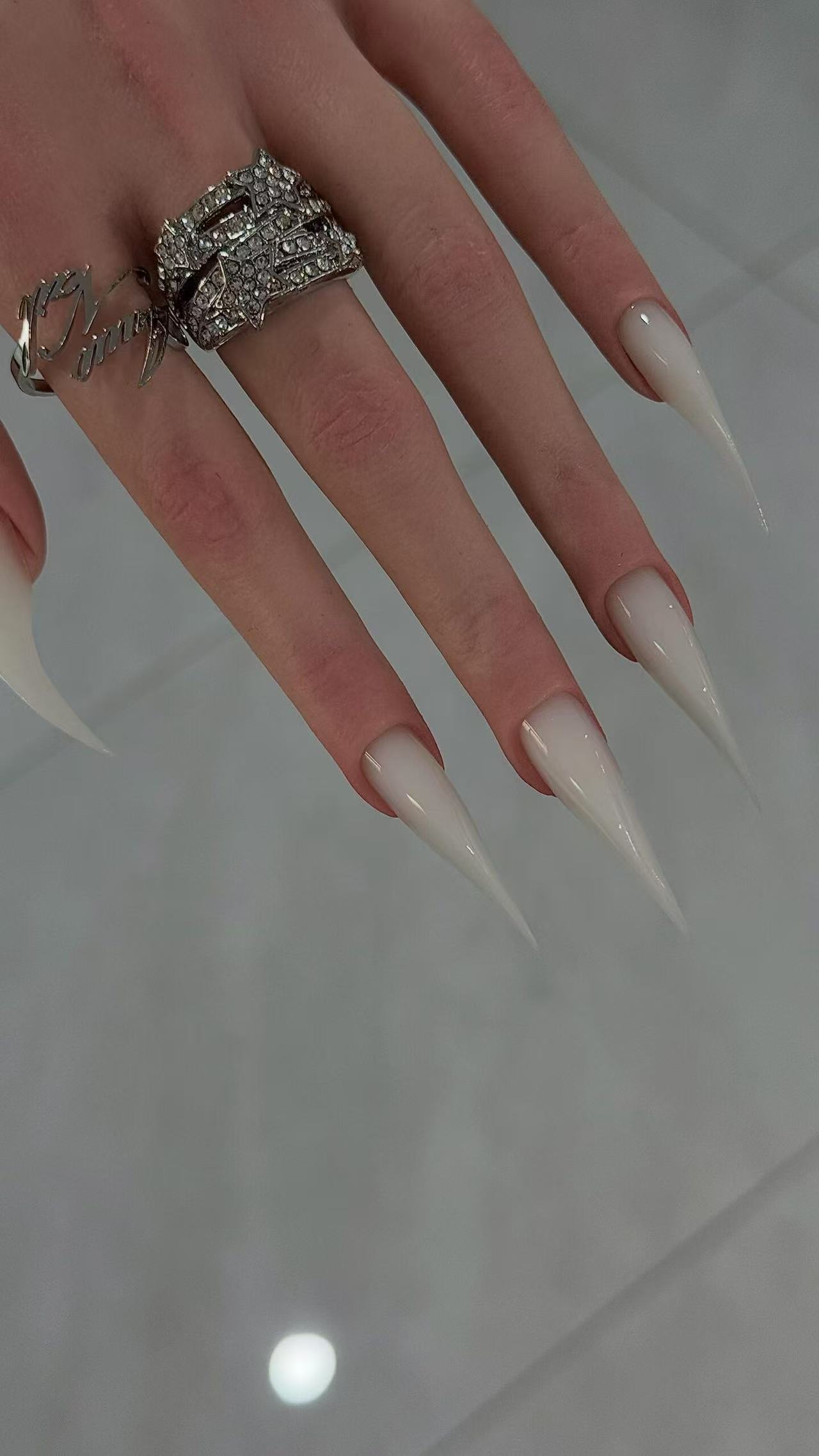 Cream White Dragon Claw Extra Long Stiletto Press-on Nails - handmade custom press-on nails detail gallery photo