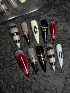 Long Stiletto Retro Burgundy Cross Press On Nails detail view