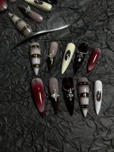Long Stiletto Retro Burgundy Cross Press On Nails detail view